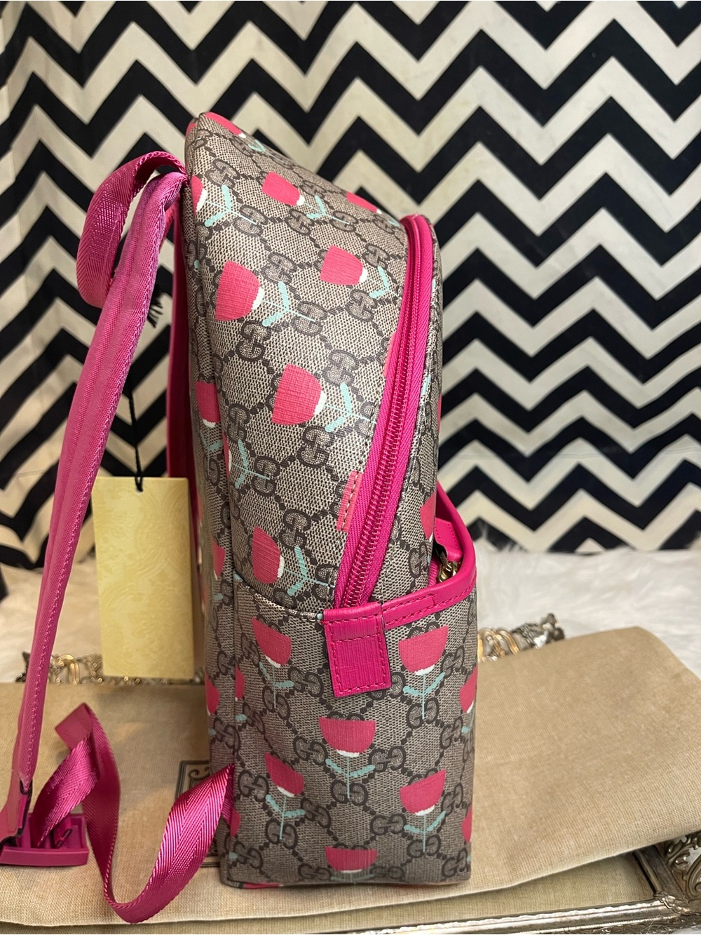 Pristine Gucci x Kim Seung-yeon GG Supreme Tulip Mini Backpack, With Dust Bag - Picture 5 of 16
